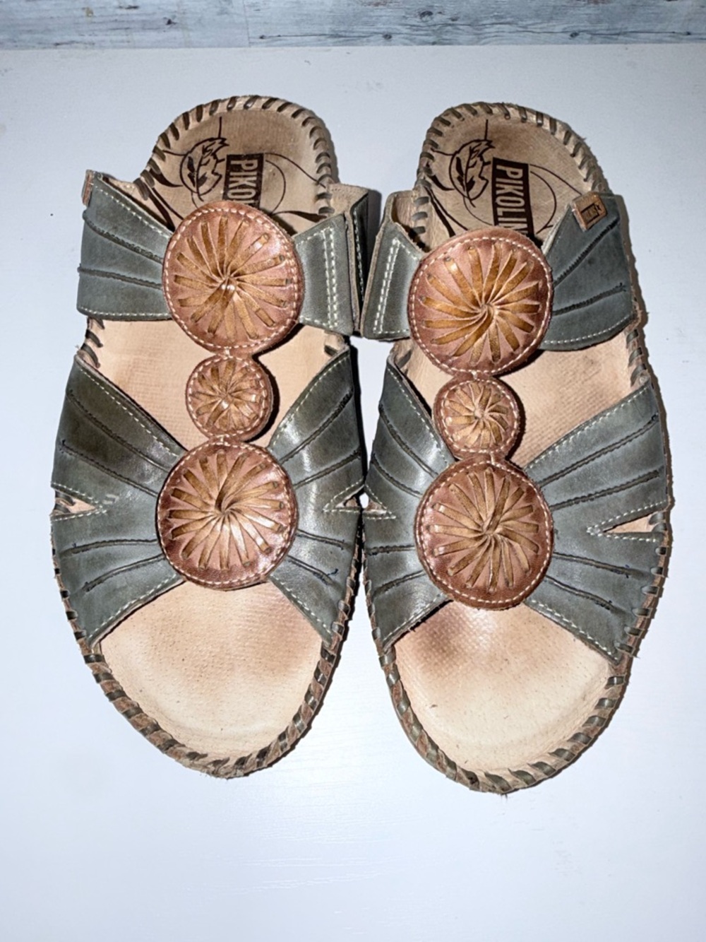 PIKOLINOS Olive and Brown Leather Slide Sandals Medallions Size 37 US 6.5